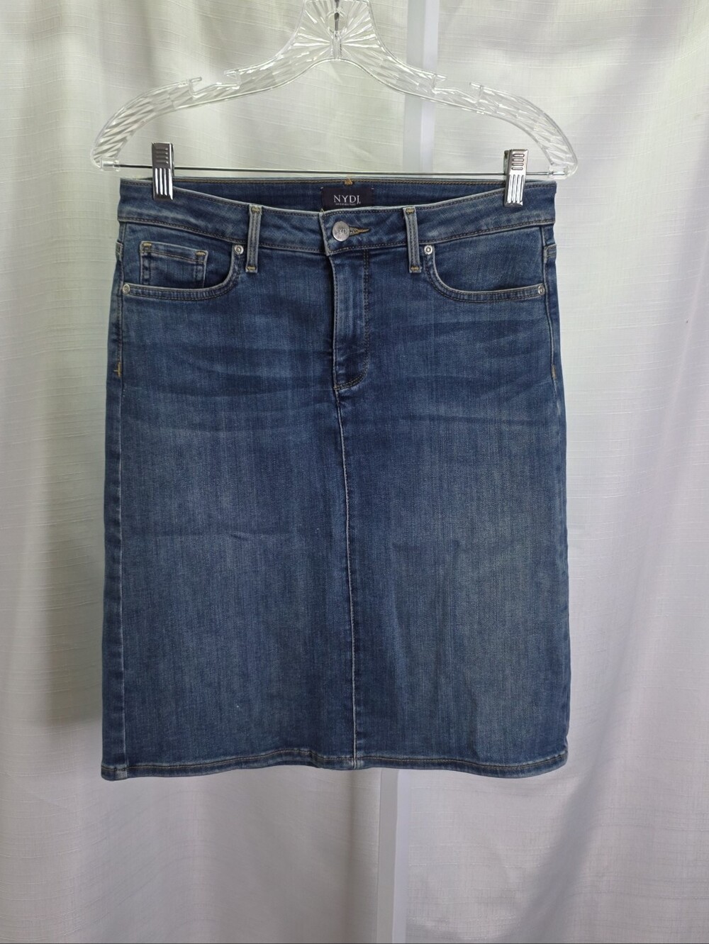 NYDJ Medium Wash Knee Length Stretch Denim Skirt Size 2